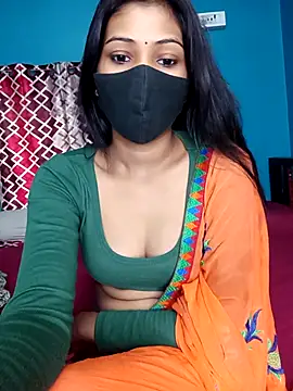 Snapshot of Triha_18 chatting on 03/13/25, 11:08 Triha 18 online show from 03/13/25, 11:08