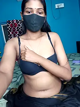 Snapshot of Triha_18 chatting on 09/09/25, 06:40 Triha 18 online show from 09/09/25, 06:40