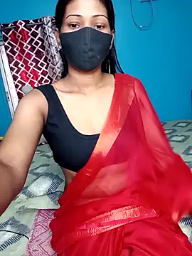 Snapshot of Triha_18 chatting on 10/14/25, 11:00 Triha 18 online show from 10/14/25, 11:00