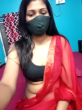 Snapshot of Triha_18 chatting on 10/18/25, 07:36 Triha 18 online show from 10/18/25, 07:36