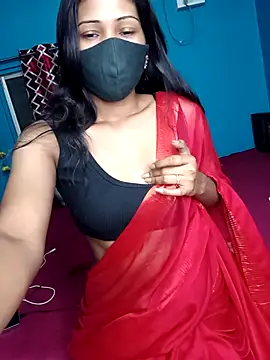 Snapshot of Triha_18 chatting on 10/21/25, 05:57 Triha 18 online show from 10/21/25, 05:57