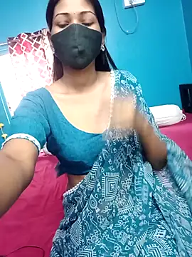 Snapshot of Triha_18 chatting on 10/23/25, 06:34 Triha 18 online show from 10/23/25, 06:34