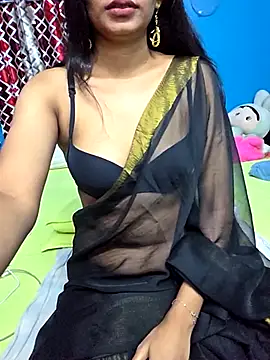 Snapshot of Triha_18 chatting on 11/14/25, 02:05 Triha 18 online show from 11/14/25, 02:05