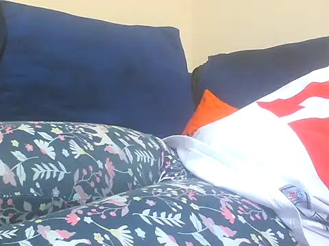 Snapshot of Sexy_Riri chatting on 10/11/25, 05:39 Sexy Riri online show from 10/11/25, 05:39