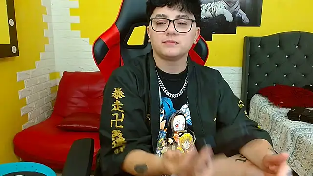 isabeautyx19 online show from 10/15/25, 03:28