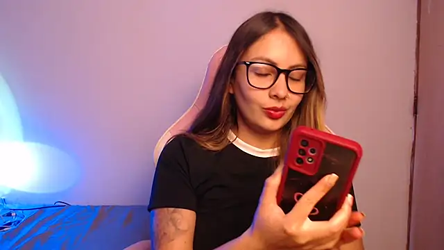 Snapshot of lalawhitte chatting on 10/08/25, 09:01 lalawhitte online show from 10/08/25, 09:01