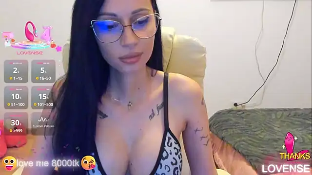 kissnicol32 online show from 11/08/25, 04:51