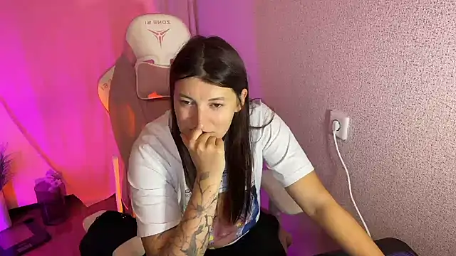 Katrin  kiss online show from 10/23/25, 04:17