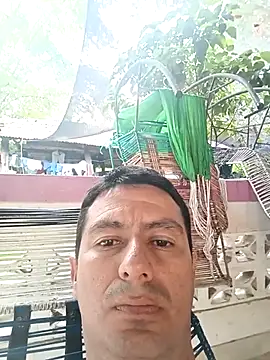 Snapshot of walwan85 chatting on 11/01/25, 11:45 walwan85 online show from 11/01/25, 11:45