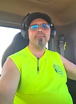 KrazyLegz online show from 10/11/25, 07:01