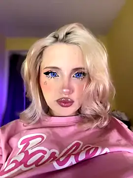 Snapshot of Melissa_cum chatting on 10/14/25, 12:11 Melissa cum online show from 10/14/25, 12:11