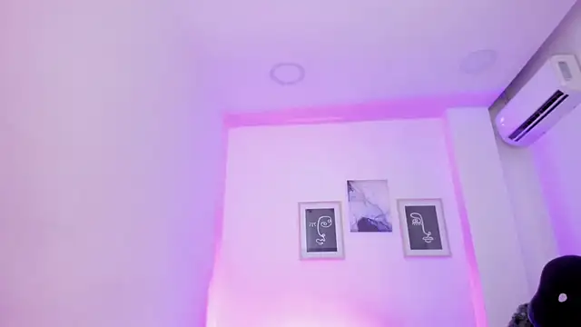 emelie 89 online show from 01/15/25, 11:43