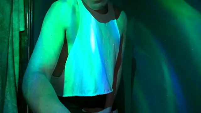 Snapshot of CloudyBoy_Toy chatting on 02/21/25, 06:37 CloudyBoy Toy online show from 02/21/25, 06:37