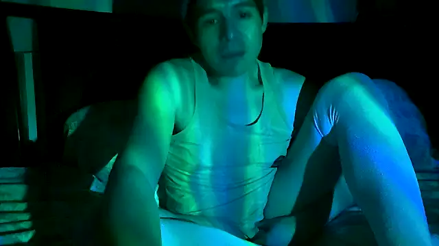 Snapshot of CloudyBoy_Toy chatting on 03/05/25, 09:27 CloudyBoy Toy online show from 03/05/25, 09:27