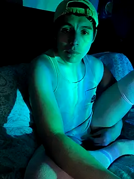 Snapshot of CloudyBoy_Toy chatting on 03/05/25, 02:56 CloudyBoy Toy online show from 03/05/25, 02:56