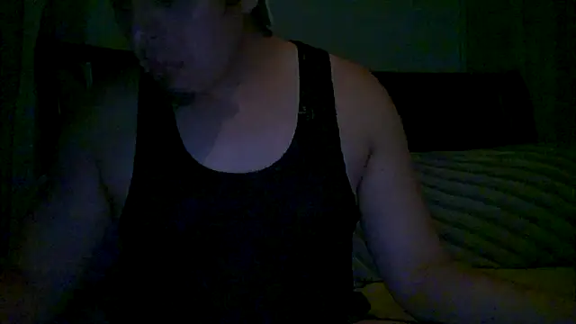 Snapshot of CloudyBoy_Toy chatting on 10/27/25, 04:16 CloudyBoy Toy online show from 10/27/25, 04:16