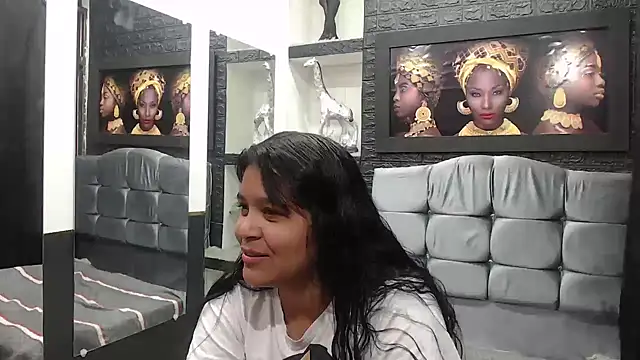 Snapshot of sia_cavad chatting on 12/19/24, 01:18 sia cavad online show from 12/19/24, 01:18