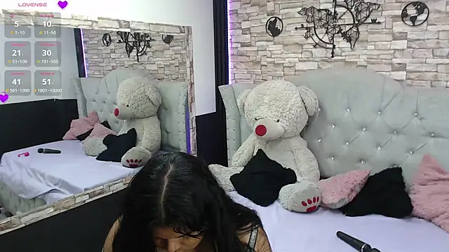 Snapshot of sia_cavad chatting on 02/14/25, 06:56 sia cavad online show from 02/14/25, 06:56