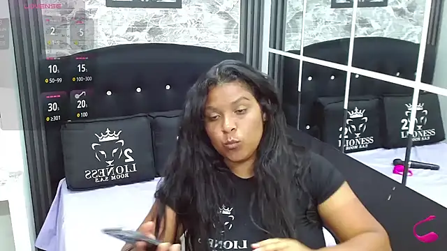 Snapshot of sia_cavad chatting on 02/18/25, 09:43 sia cavad online show from 02/18/25, 09:43