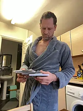 Yourhotboy 42 online show from 12/05/25, 02:25