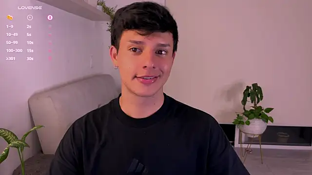 Snapshot of Alexxblue chatting on 11/12/25, 03:07 Alexxblue online show from 11/12/25, 03:07