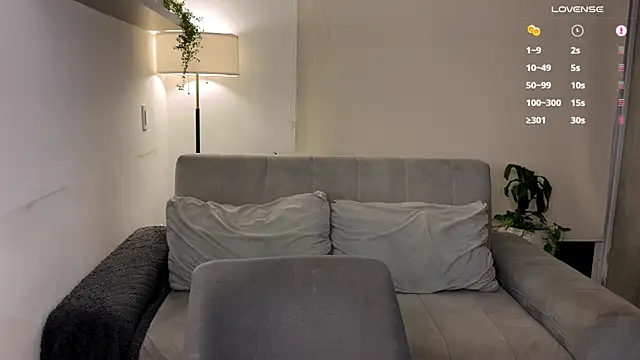 Snapshot of Alexxblue chatting on 11/19/25, 01:16 Alexxblue online show from 11/19/25, 01:16