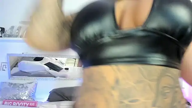 CocoSkyy online show from 01/27/25, 04:33