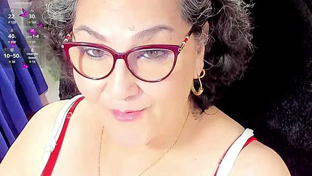 Snapshot of cataleya_mom chatting on 11/12/25, 05:35 cataleya mom online show from 11/12/25, 05:35