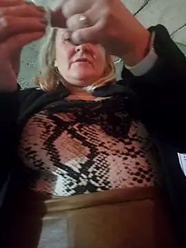 lady charlyne online show from 03/21/25, 08:40