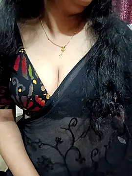 Snapshot of Priya_Boudi chatting on 09/16/25, 06:20 Priya Boudi online show from 09/16/25, 06:20