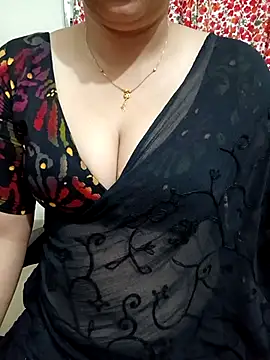 Snapshot of Priya_Boudi chatting on 11/04/25, 06:07 Priya Boudi online show from 11/04/25, 06:07