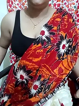 Snapshot of Priya_Boudi chatting on 11/14/25, 06:17 Priya Boudi online show from 11/14/25, 06:17