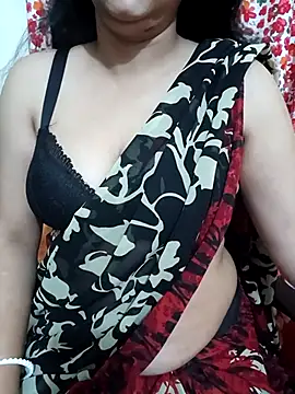 Snapshot of Priya_Boudi chatting on 11/29/25, 05:49 Priya Boudi online show from 11/29/25, 05:49