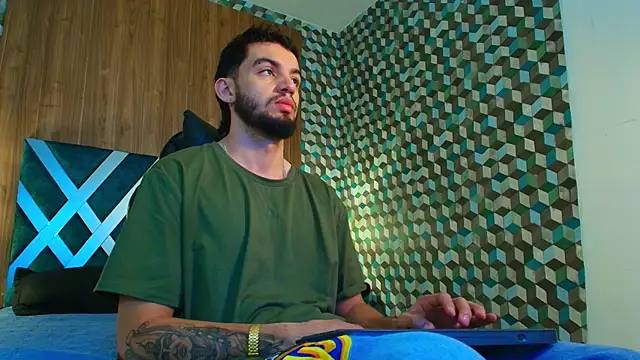 Michael magno online show from 10/25/25, 08:25