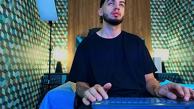 Michael magno online show from 11/10/25, 11:09