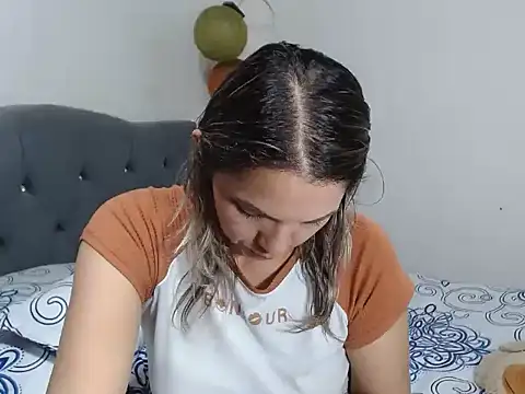 Chantal hott online show from 12/29/24, 01:34