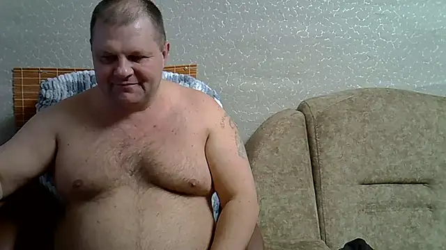 Snapshot of Nilola6 chatting on 12/23/24, 12:52 Nilola6 online show from 12/23/24, 12:52