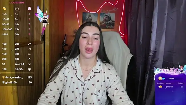 Fiery Brunette  online show from 12/31/24, 05:55