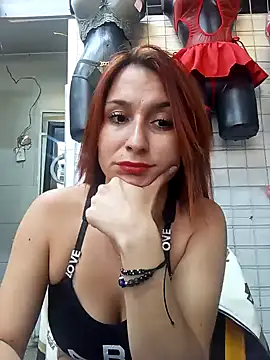 Snapshot of Paula382023 chatting on 02/01/25, 07:44 Paula382023 online show from 02/01/25, 07:44