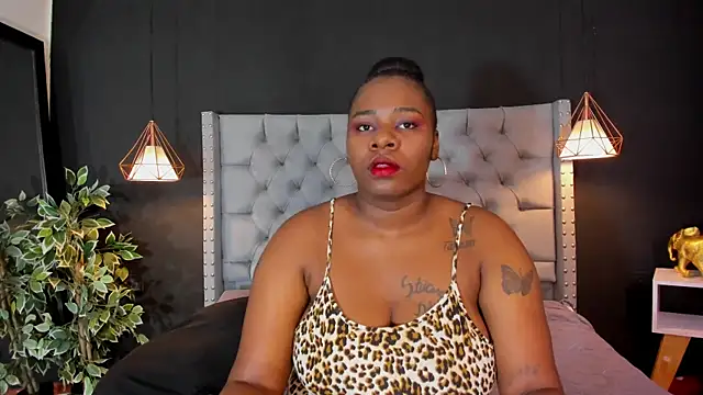 Snapshot of Tammy__vega_ chatting on 12/23/24, 04:01 Tammy vega online show from 12/23/24, 04:01