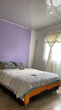 hannahb-e online show from 01/13/25, 06:27