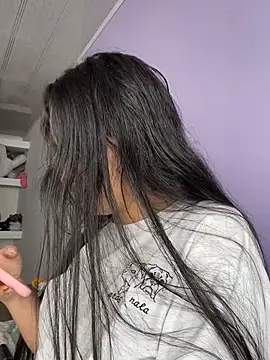 hannahb-e online show from 01/17/25, 05:19