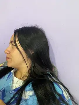 hannahb-e online show from 01/21/25, 10:30