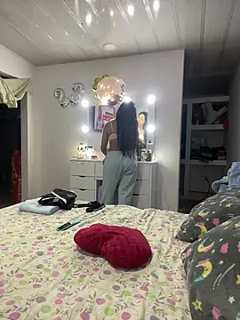 hannahb-e online show from 01/22/25, 11:32