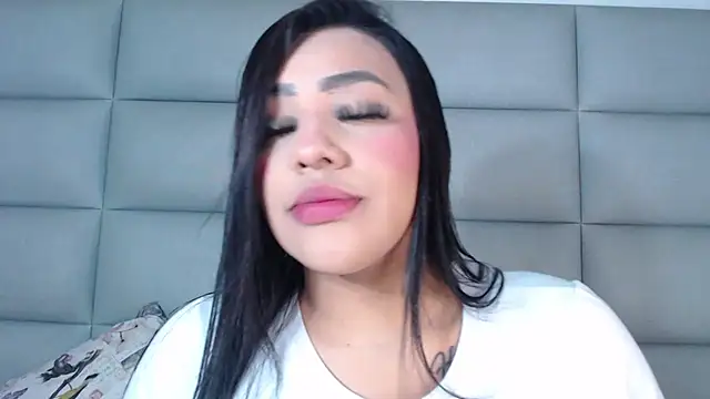 Snapshot of emily_brontee_ chatting on 12/27/24, 11:50 emily brontee online show from 12/27/24, 11:50