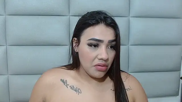 Snapshot of emily_brontee_ chatting on 09/17/25, 12:51 emily brontee online show from 09/17/25, 12:51