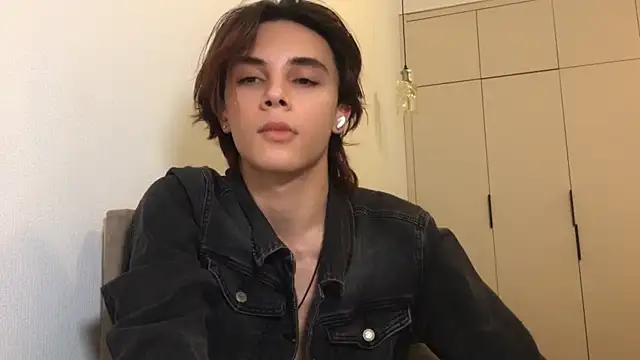 k0sta  online show from 12/30/24, 05:34