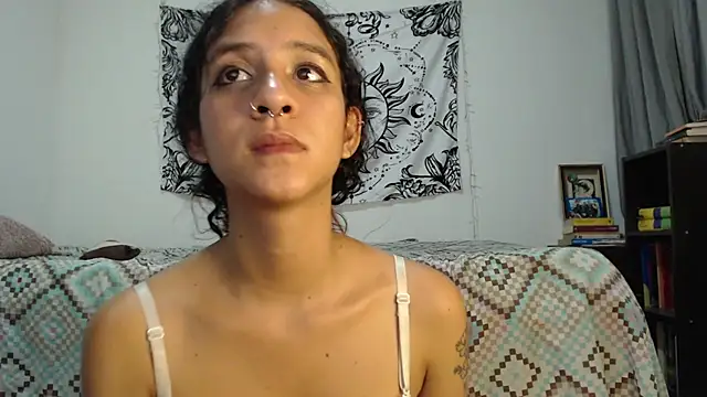 Snapshot of AlinaWoolf_ chatting on 12/11/24, 05:53 AlinaWoolf online show from 12/11/24, 05:53