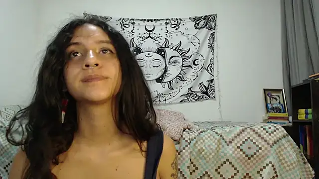 Snapshot of AlinaWoolf_ chatting on 02/02/25, 09:51 AlinaWoolf online show from 02/02/25, 09:51