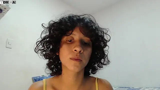 Snapshot of AlinaWoolf_ chatting on 09/10/25, 08:31 AlinaWoolf online show from 09/10/25, 08:31